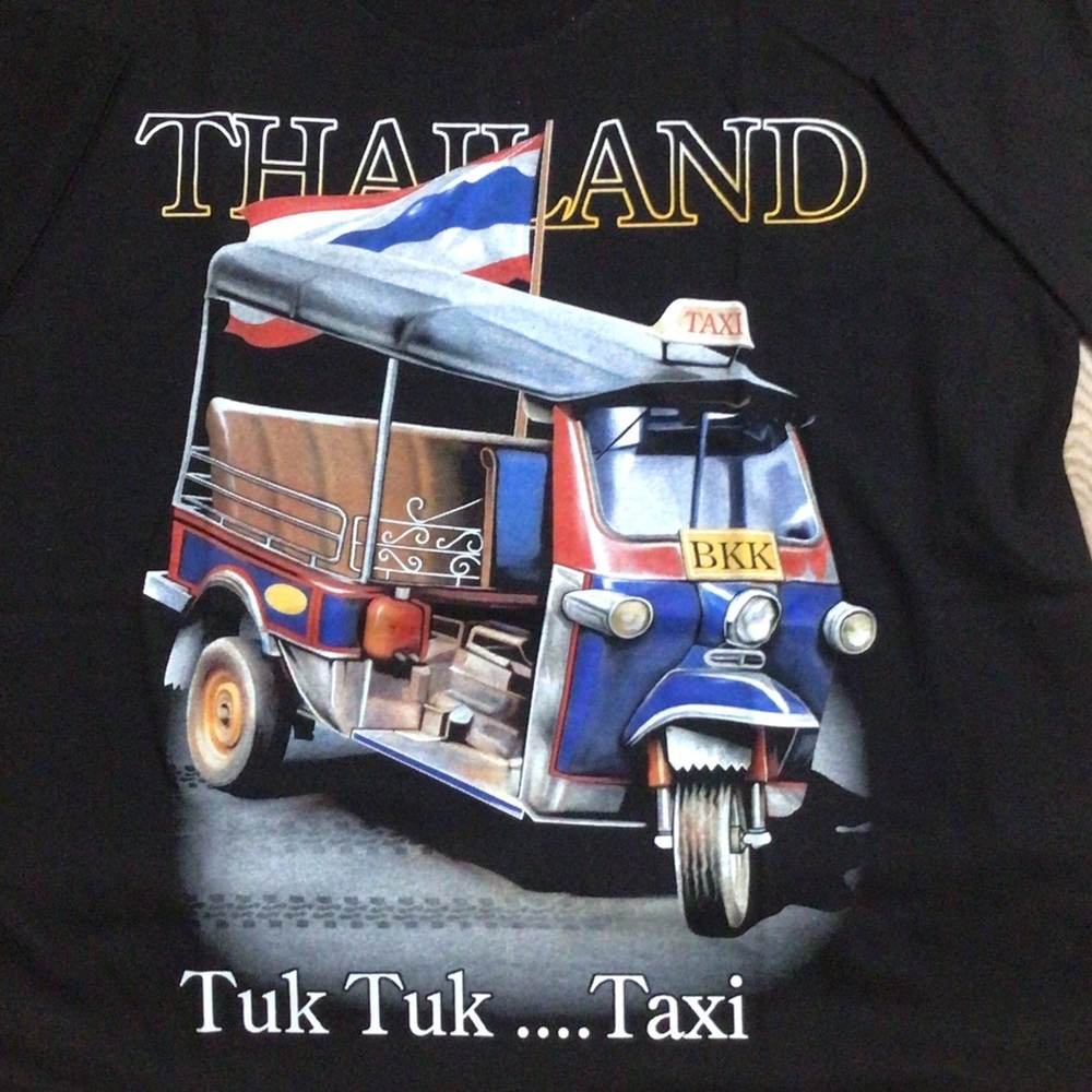 Brand new!!! Adult Black Tuk Tuk Taxi T-Shirt size XL